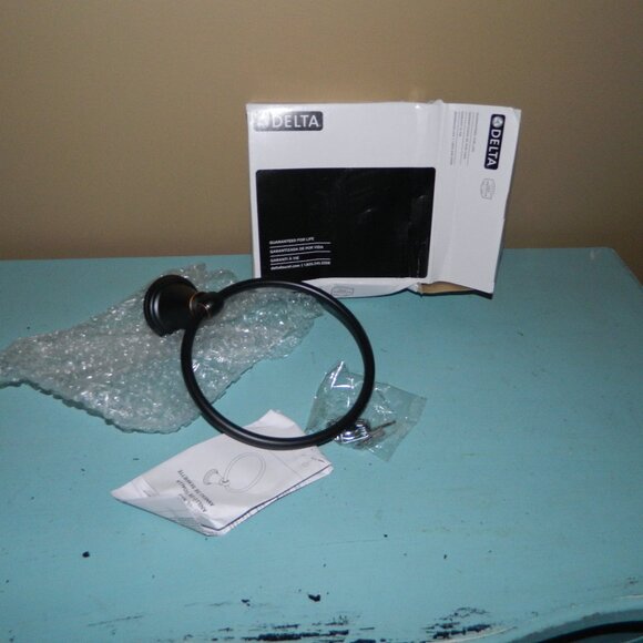 Delta Windemere Towel Ring Oil Rubbed Bronze - Picture 1 of 4
